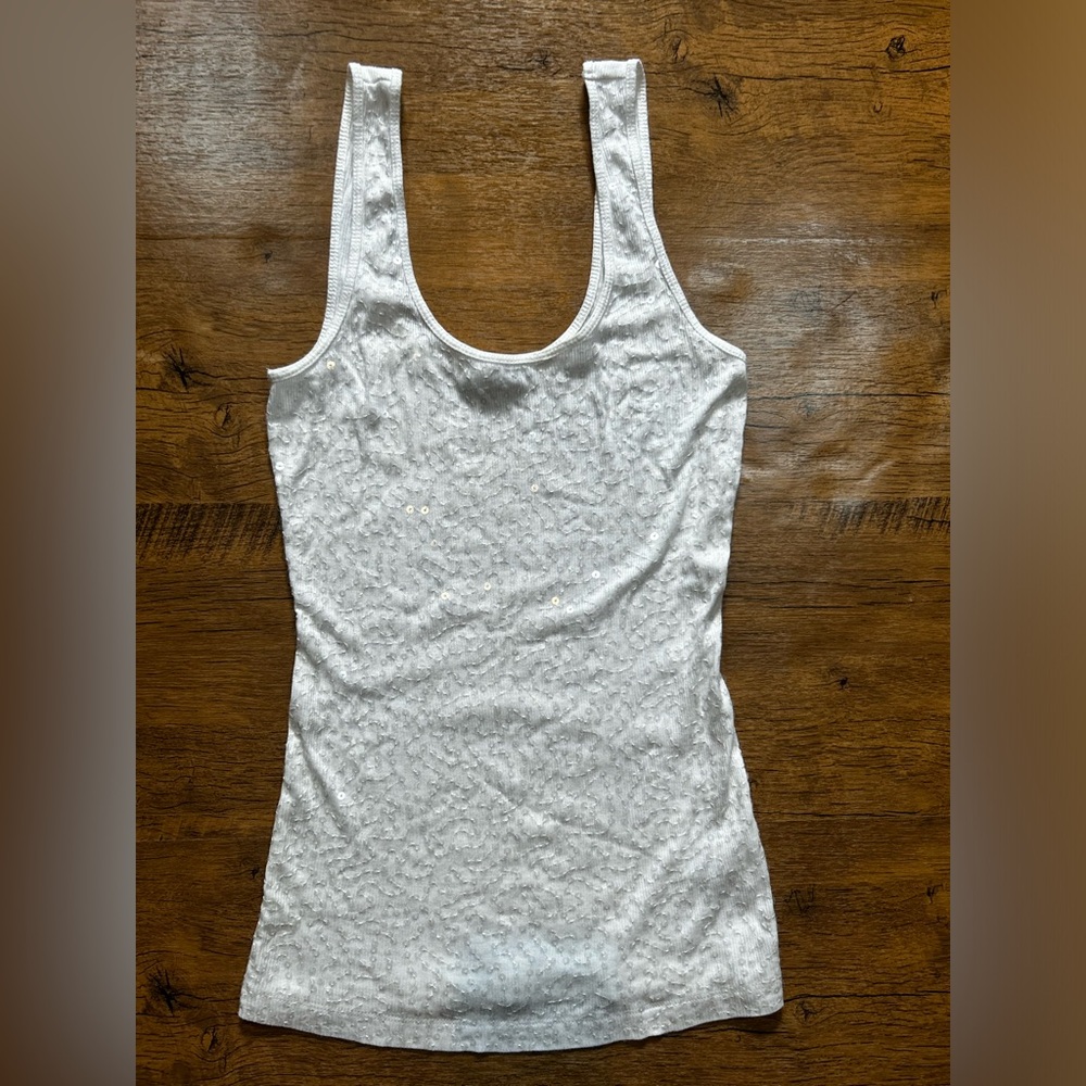 Express Off-White Ribbed Sequin Tank Top - Picture 3 of 9